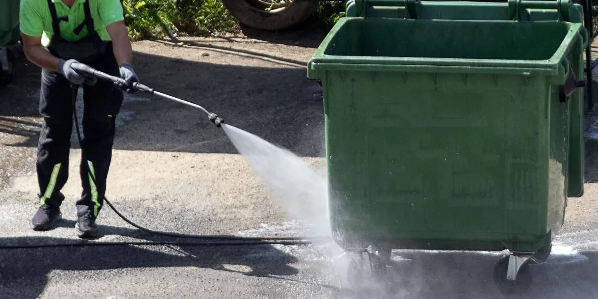 trash-can-cleaning-services