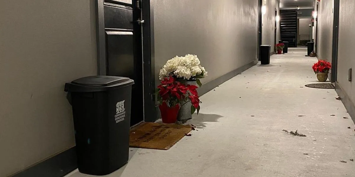 apartment-trash-can-service